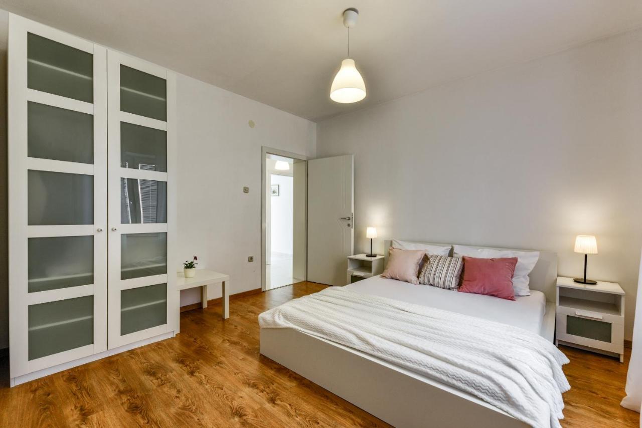 Lrs 2 Apartment In The Centar Of Zara Esterno foto